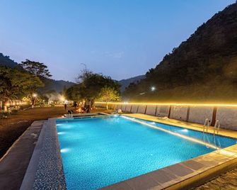 Royal River Resort Rishikesh - Rishikesh - Pool