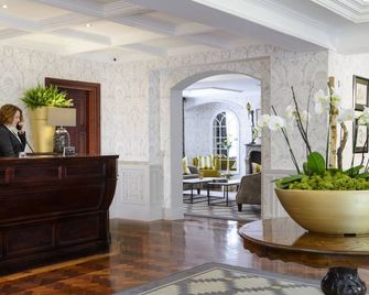 Meadowlands Hotel - Tralee - Front desk