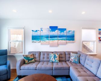 Beach across the street, Alamitos Bay steps away! No hidden Fees! - Long Beach - Stue