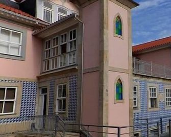 Palacio Nova Seara 2503 - Al - Armamar - Building