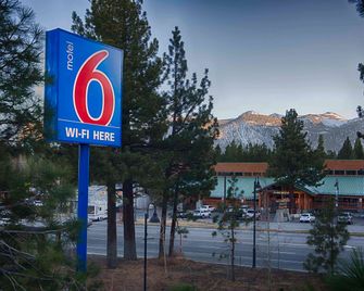 Motel 6 Mammoth Lakes - Mammoth Lakes - Building