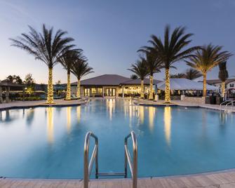 Balmoral Resort Florida - Haines City - Piscina