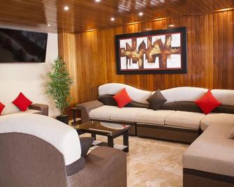 Hotel Royal Inn - Tacna - Living room
