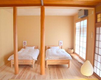 Hiyorian An inn for renting an old folk house with - Hiyorian An inn for renting an old folk house with a garden in the town of Takamatsu which is full of the scent of natural wood New OPEN special price / Takamatsu Kagawa - Takamatsu - Bedroom