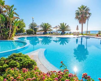 Hotel Ipomea Club - Ricadi - Zwembad