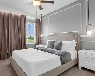 Luxury e Themed Rooms Minutes from Disney Parks - Kissimmee - Bedroom