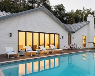 Syrah by Avantstay Hilltop Haven in Sonoma Private Pool + Patio - Sonoma - Bazén