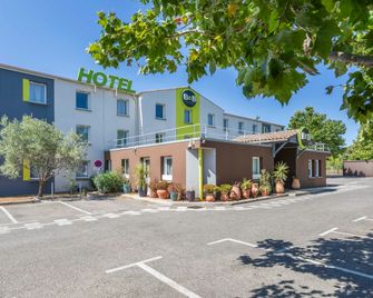 B&B HOTEL Toulon Ollioules - Ollioules - Gebouw