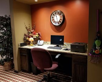 Inn at Mountainview - Greensburg - Business center