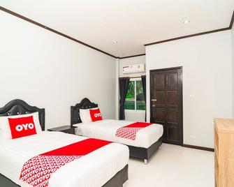 โอโย 533 รัญญา พูลวิลล่า - ประจวบคีรีขันธ์ - ห้องนอน