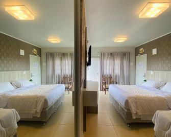 Pousada Quinta da Baleeira - Penha - Bedroom