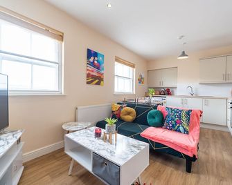 Jesouth Cosy City Centre Pad - Hull - Living room