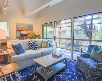 Cool Blow - Kiawah Island - Living room
