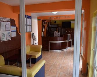 Ahilea Hotel - Free Pool Access - Balchik - Front desk