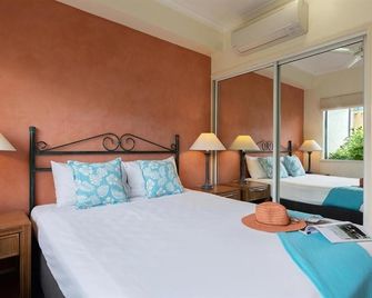 Mid City Luxury Suites - Cairns - Yatak Odası