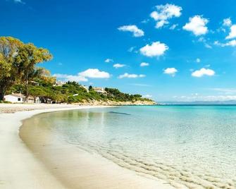 Tenuta Blancamar Country Bed & Breakfast - Sant'Antioco - Strand