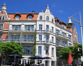 Alter Reichshof App 302 - Sassnitz - Budynek