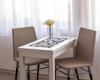 Downtown Apartments Pula - Pula - Comedor