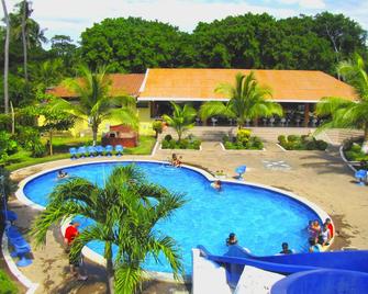 Tropiclub Playa El Cuco - El Cuco - Pool