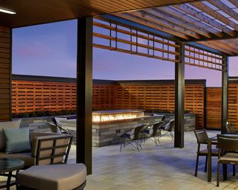 Courtyard by Marriott Baltimore Downtown/McHenry Row - Baltimore - Patio