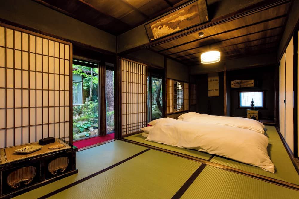 Temple Hotel Takayama Zenkoji