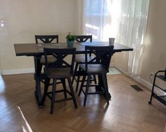 Cozy Oakland Hills Home - Oakland - Comedor
