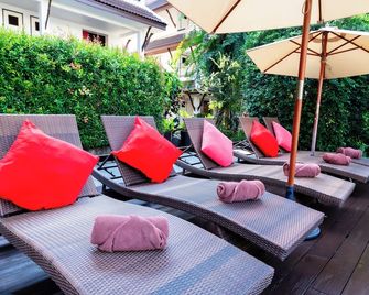 Nak Nakara Hotel - Chiang Rai - Βεράντα