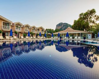 Dalyan Resort Spa - Boutique Class - Dalyan (Mugla) - Piscine