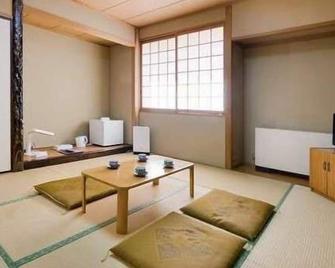 Hotel Portside Imabari - Imabari - Living room