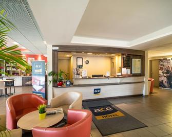 Ace Hotel Annecy - אנסי - דלפק קבלה