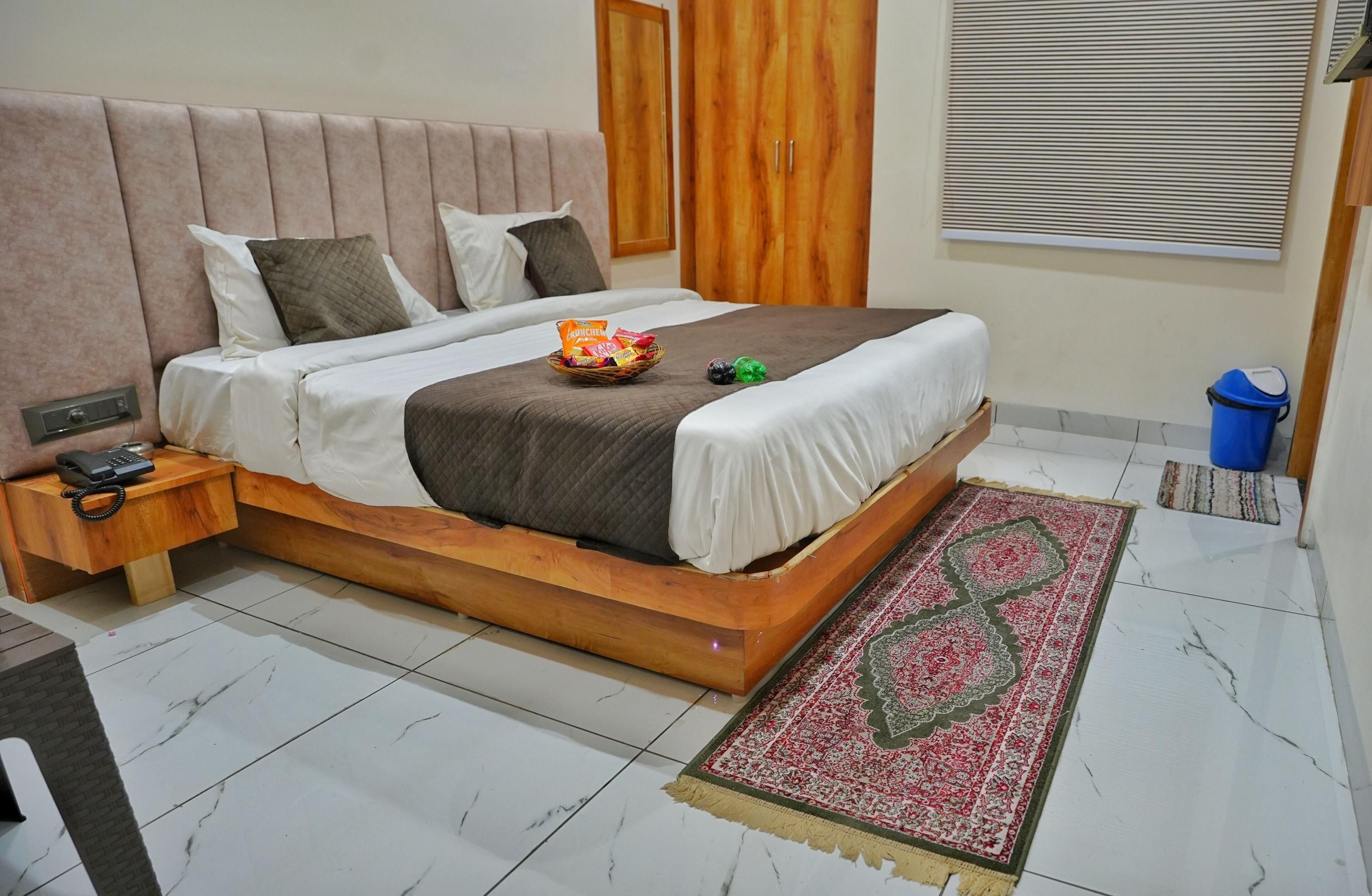 Hotel Venzaa Vijay Nagar - אינדור