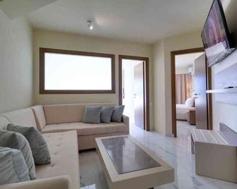 Bomo Club Rethymno Beach - Stavromenos