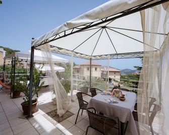 B&B Panorama - Castelbuono - Balkon