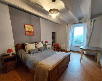 Ty Braz quiet in the countryside - Lopérec - Habitación
