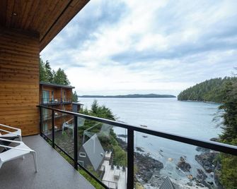Duffin Cove Oceanfront Lodging - Tofino - Balcon