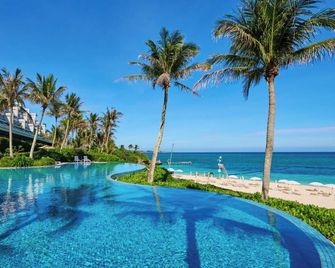 Palace In Moon Beach - Onna - Havuz