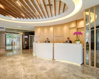 Wp Hotel - Kuala Lumpur - Front desk