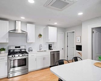 Jennifer's Historic College Hill Apartme - Providence - Küche