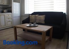 Ezero Apartment - Šiauliai - Living room