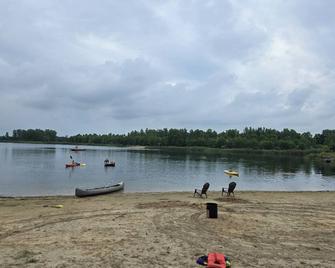Brightstone Lake Cabin 3 - Rensselaer