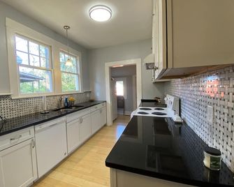 1 mile from downtown Americus and GSW! - Americus - Keuken