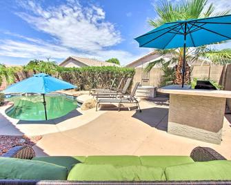Gorgeous Surprise Home with Oasis Heated Pool! - Surprise - Pool