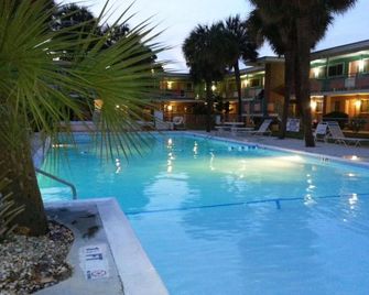 Sunrise Sunfun Motel - Myrtle Beach - Svømmebasseng