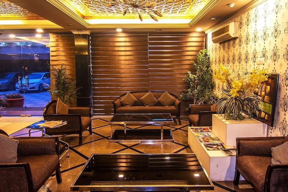 كومراد إن - سريناجار - ردهة