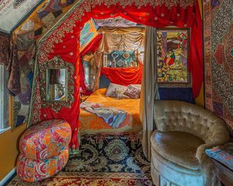 Fairytale Cottage in Chickamauga, GA - Chickamauga - Casino