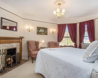 The Lamplighter Bed & Breakfast of Ludington - Ludington - Bedroom