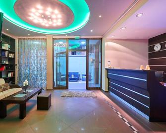 Central Plaza - Pomorie - Rezeption