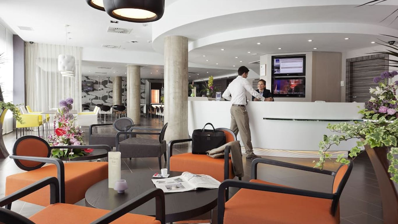 نوفوتيل سويتس ملقة سنترو