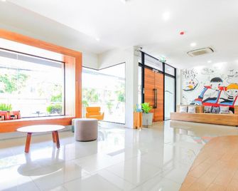 All Day Hostel - Bangkok - Lobby