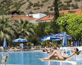 Lycus River Thermal Hotel - Pamukkale - Pool